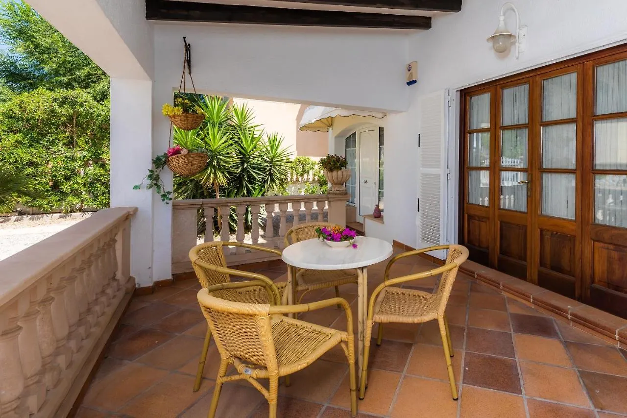 Villa Amoros كالا راتخاذا