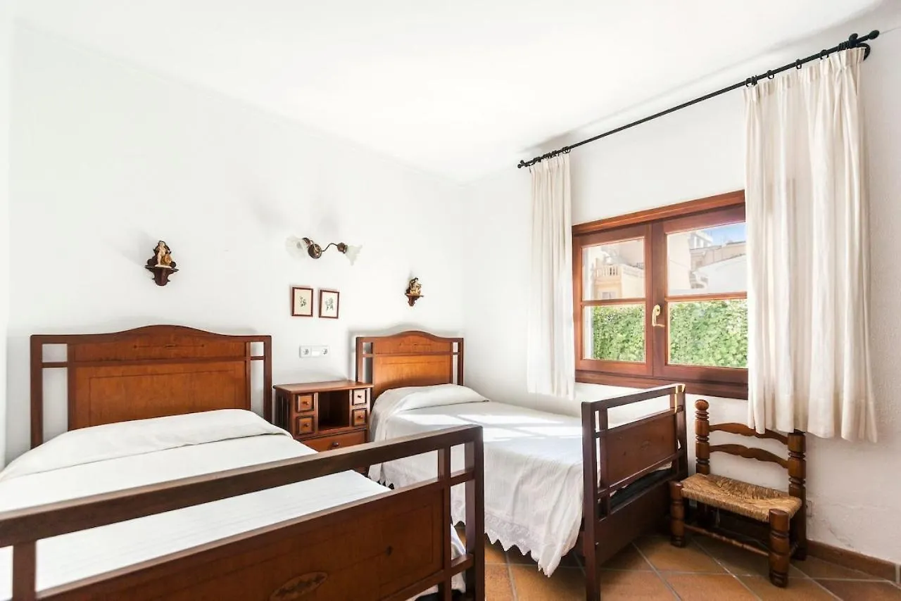 بيت للعطل Villa Amoros كالا راتخاذا