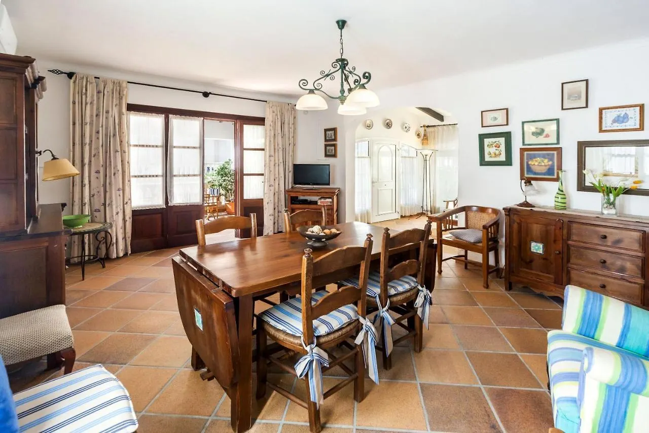 Villa Amoros كالا راتخاذا 0*,